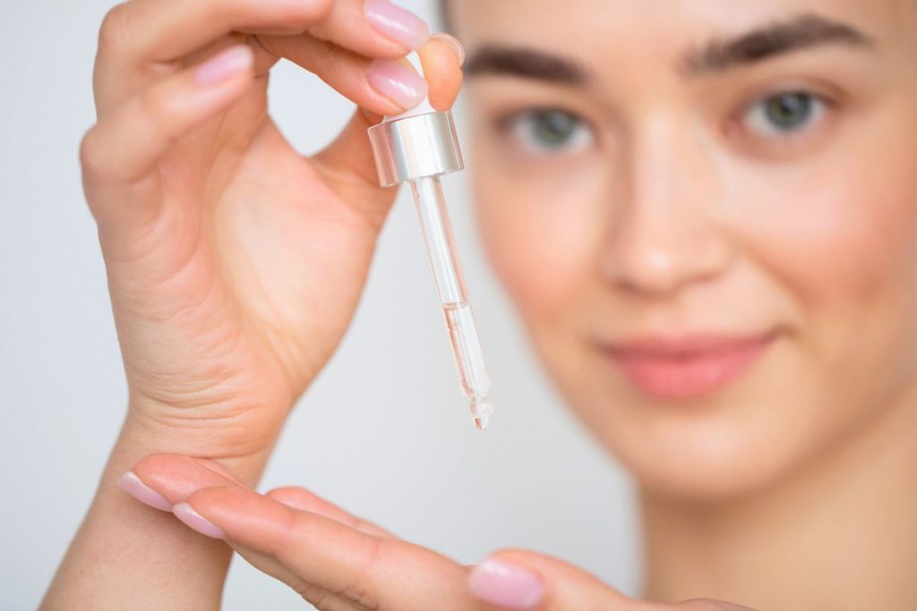 Are Lash Serums Safe? The Truth Behind the Trendy Products